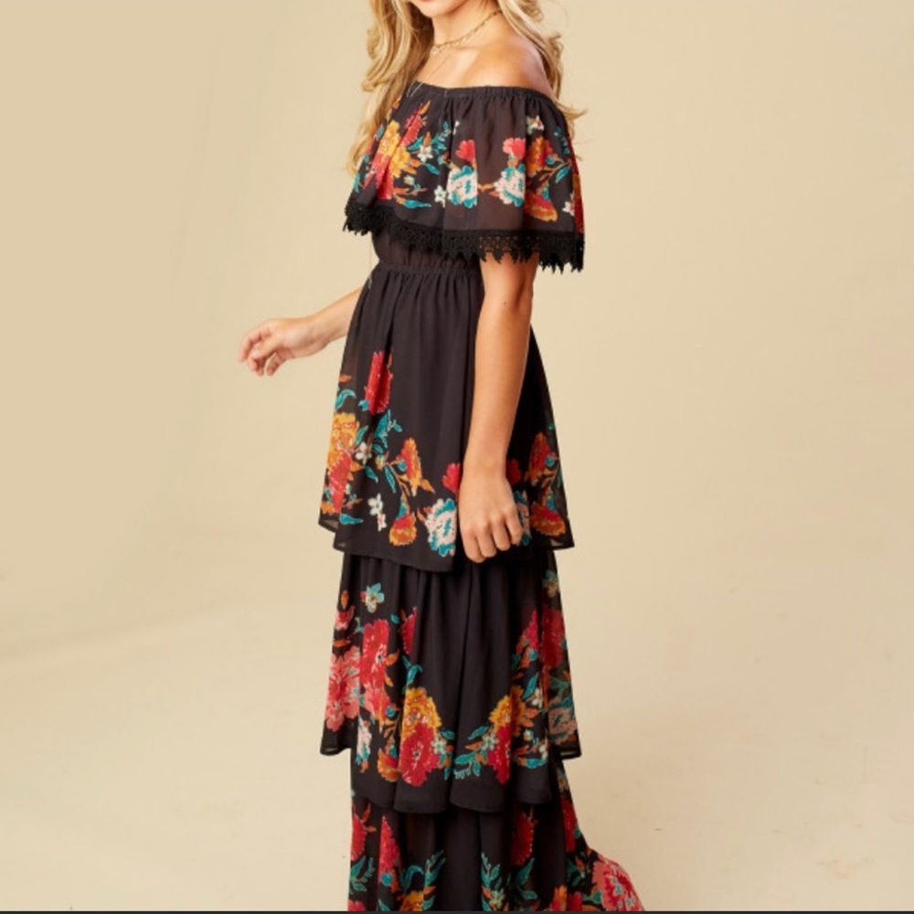 Altar’d State: beautiful long dress. Size Medium